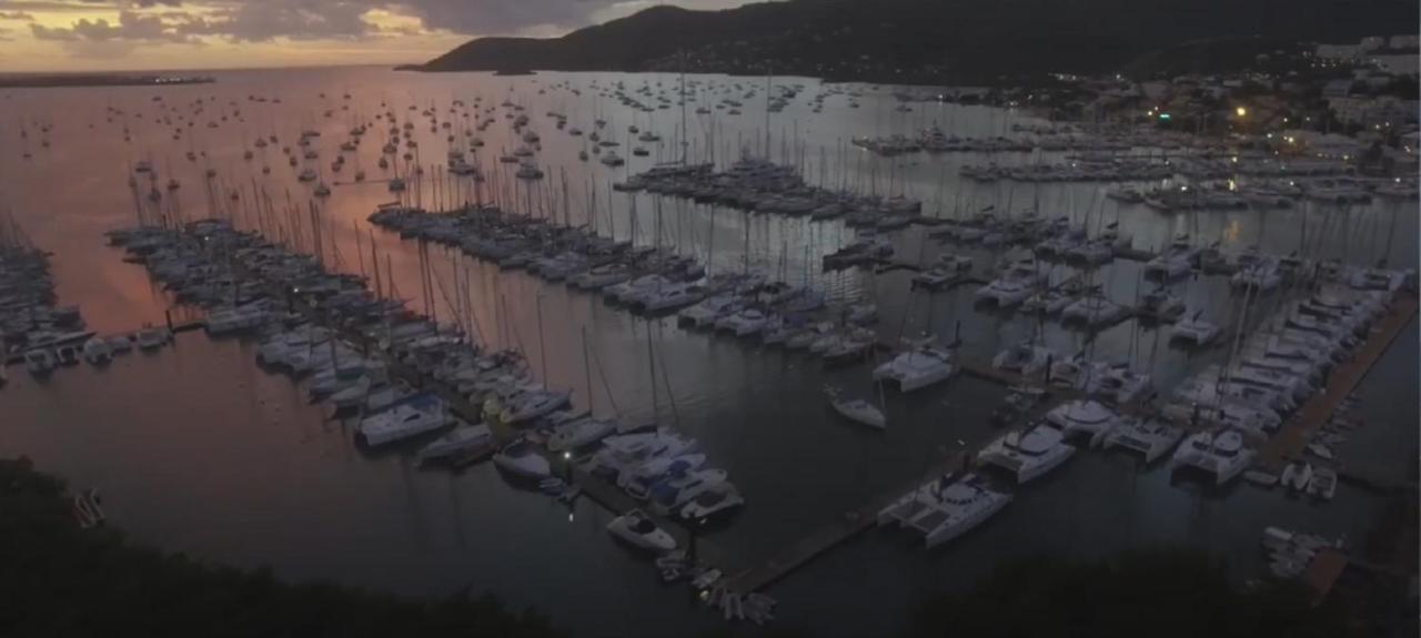 Imagine972 Martinique Bateau Hotel A Quai Le Marin 3 Cabines 3 Salles De Bains 6 Pers Maxi Kültér fotó